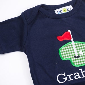 Chemise de golf pour bébé Cadeau de fête de bébé pour golfeur Tenue de bébé Masters Short gingham vert Tenue de golf en applique pour garçons image 3