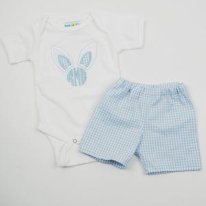 Camiseta con monograma de conejito - Camiseta con orejas de conejito de Pascua para niños - Camiseta con inicial de conejito para niño pequeño - Traje de Pascua para niño - Pascua personalizada imagen 6