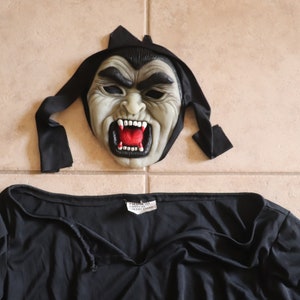 Werewolf/Monster Halloween Costume/Mask and Gown/Size Large