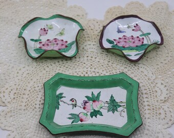 Vintage Enameled Dishes/Floral Trays/Trinket Trays/Catchalls/Metal Trays/Your Choice