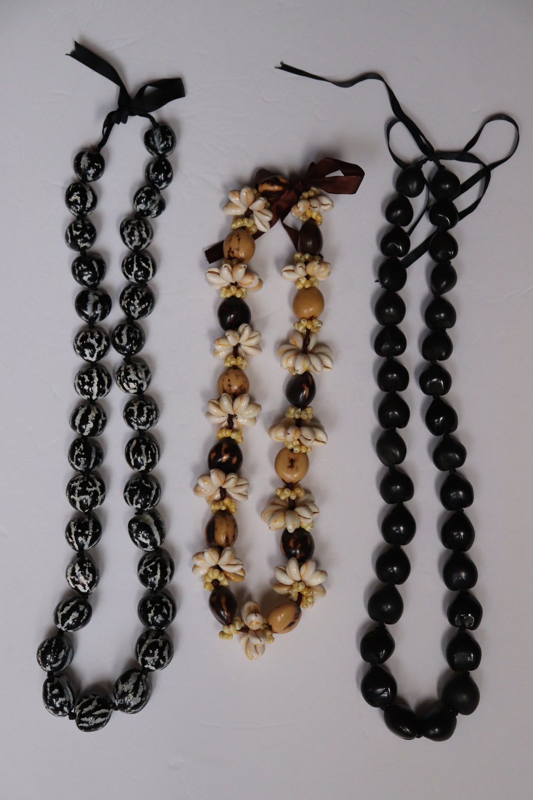 KUIKUI NUT SHELL NECKLACE