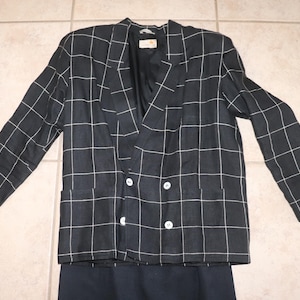 Vintage Liz Claiborne Black 2 Piece Linen Suit/Size 6 Petit/1980&#39;s