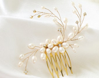 Pearl Bridal Hair Comb, Pearl Floral Bridal Hair Comb, Wedding hair accessories, Brides Headpieces, Pearls wedding Comb, CAMILLA Hair Comb