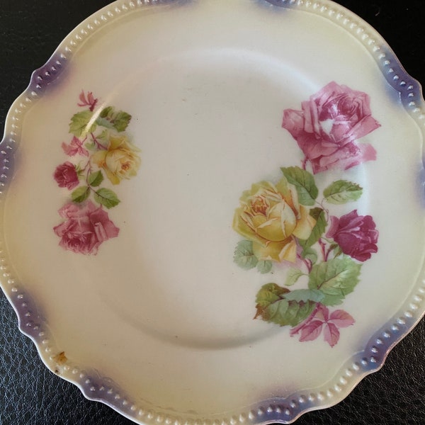 Pretty as can be Set of four Silesia 6” plates from Germany