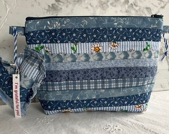 Grateful Heart Zipper Cosmetic Bag Scrappy Quilted - Blues