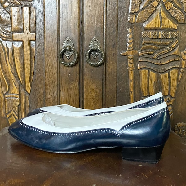 spectator pumps