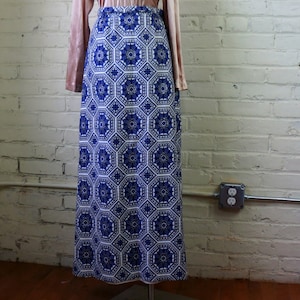 Snowflake Maxi Skirt Metallic Silver Blue & White Brocade 1970s Full Length Skirt Nelly De Grab Christmas Holiday NYE Formal image 7