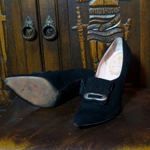 Black Suede Stilettos 5 B Narrow Rao Koury Handmade Pilgrim Pumps 1950s High Heel Shoes Mr Herbert Couture Footwear New York image 6