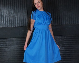 Robins Egg Blue • Sweet Day Dress • 1970s • Short Sleeve • Ruched Shelf Bust • Empire Waist • Full Skirt • Great for Travel • Carole King US