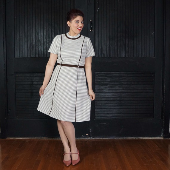 Brown & White Pinstripe Dress MEDIUM 1970s Vintage