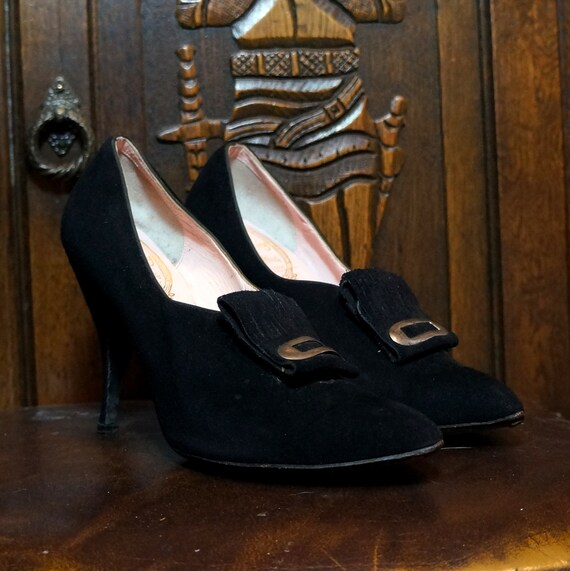 narrow designer shoes