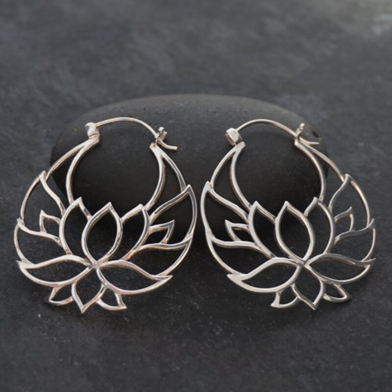 Lotus Earrings Brass