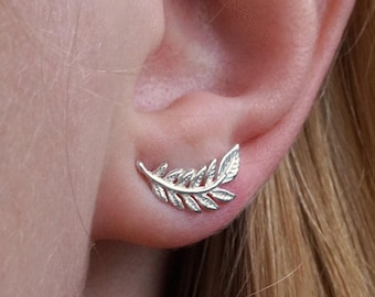 Kleine Blatt-Ohrstecker aus massivem Sterling Silber • Naturschmuck • Olivenblatt (266)