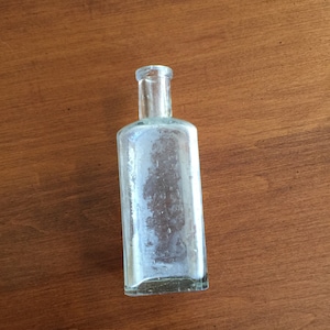 Merrill&#39;s Marvellous Medicine Antique Bottle