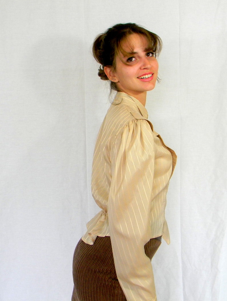 50s Tuxedo Blouse Striped Beige Gold Pastel Mad Men Fashion Spring fashion Vintage Silky Blouse