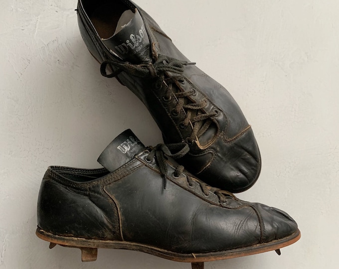 retro 13 baseball cleats