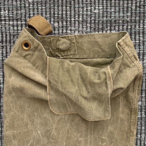 Vintage Army Duffel Bag Gem