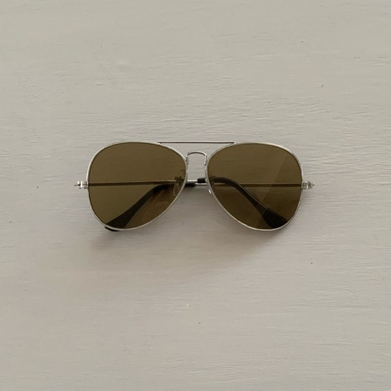 Vintage Aviator Sunglasses - image 1