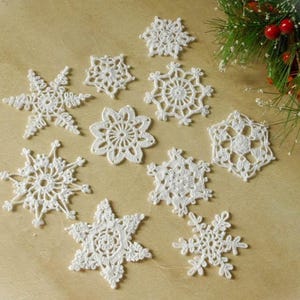 Crochet snowflakes Set of 10 snowflakes Winter decor Handmade snowflakes Christmas decorations S12 S4 S11 S15 S6 S13 S9 S17 S18 S1 (K9)