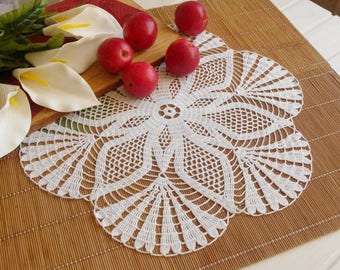 Crochet doily Large doily White crocheted doilies White lace doily Elegant decor Large crochet doily Crochet tablecloth 399