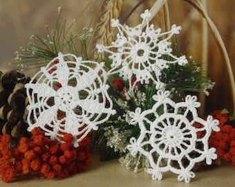 Crochet snowflakes Set of 3 Lace snowflakes Winter decor Handmade snowflakes Christmas decorations S4 S8 S15 (K7)