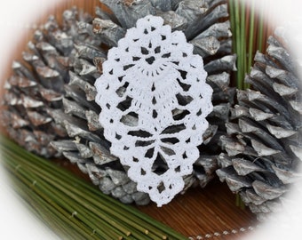 Crochet leaf ornament Christmas ornaments Hanging Christmas decorations White crochet leaves Christmas tree decorations Crochet leaf