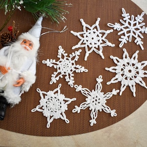 Crochet snowflakes Set of 6 snowflakes Handmade snowflakes Christmas decorations Winter decor K86