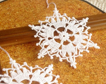 Crochet snowflakes Winter decorations Crochet ornaments White crocheted snowflake Handmade ornaments Decor for Christmas Festive decor B