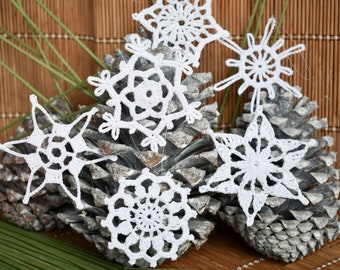 Small crochet snowflakes Set of 6 Lace snowflakes Winter decor Handmade snowflakes Christmas decorations K74