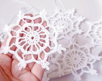 Crochet snowflakes Hand crocheted Christmas snowflake ornaments White hanging ornaments Home decorations Winter wonderland S4