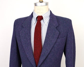 1980s Scottish Tweed Sport Coat in dark pastel blue-ish purple wool with leather knot buttons / men's small / size 36S