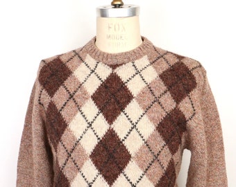 1980s Scottish Wool Argyle Sweater with tan & brown diamond pattern / men's medium