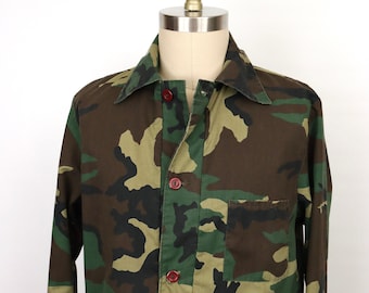 Vintage 70s-80s Green Camo Hunting Shirt Jacket / men's medium