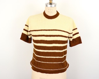 1970s Striped Knit T-Shirt or short sleeve sweater with horizontal stripe / men's large-xl