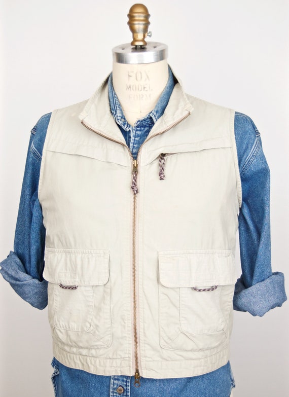 white columbia vest