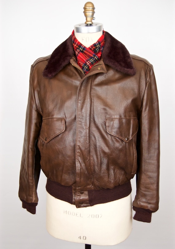 1970s Brown Leather Bomber w/ fur collar / 40s- 70