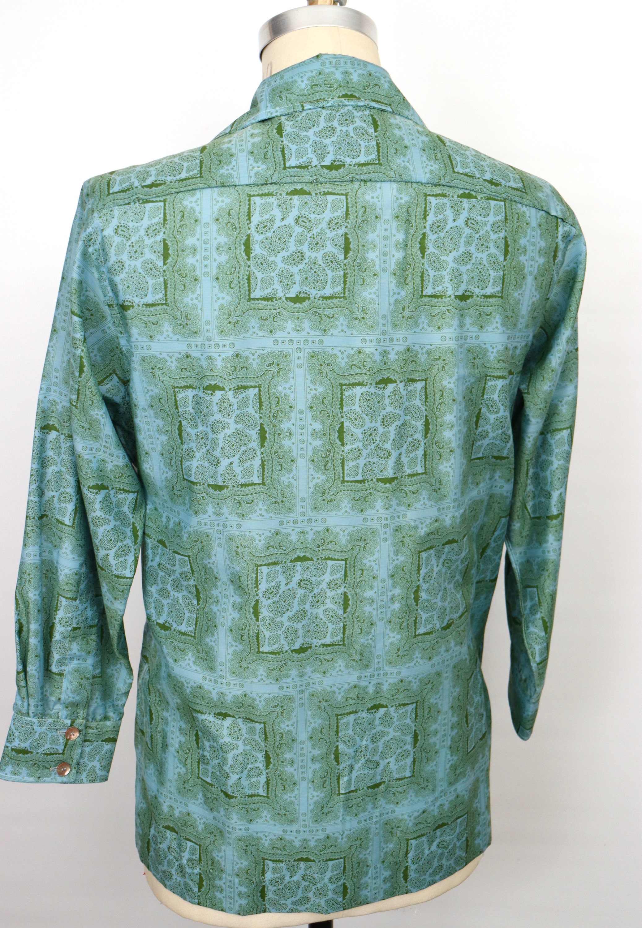 Connery Kemp Collar Shirt in Sage Paisley main image 0