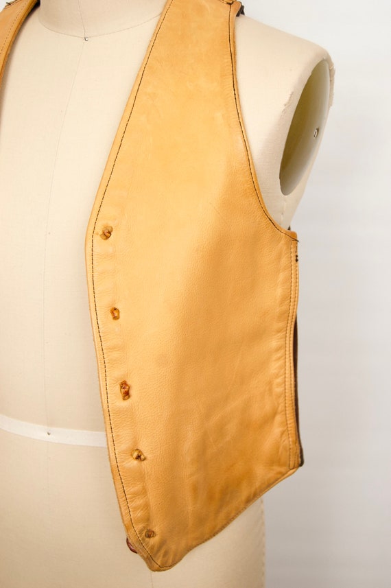 Vintage Suede Vest w/ Leather Knot Buttons & tan … - image 5