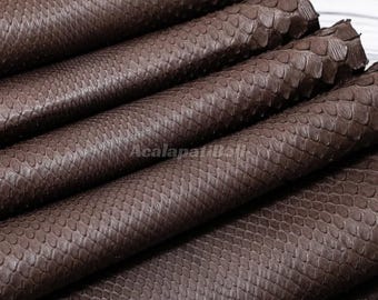 Cuir de python brun chocolat foncé mat | Peau de serpent réticulée entière | Peau dorsale de python blanchie
