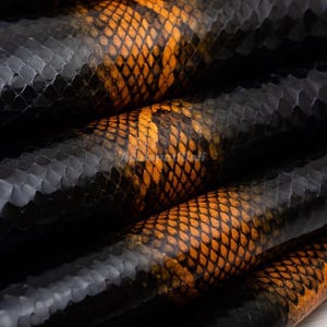 Schwarzes Ember Shadow Schlangenleder, echtes Reptilienleder für handgefertigte Produkte