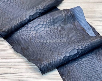 Cuir de python bleu ardoise | Peau de serpent réticulée entière | Peau de ventre de python non blanchie