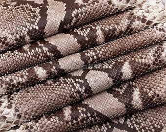 Cuir de python taupe mauve poussiéreux | Peau de serpent réticulée entière | Peau de dos de python non blanchie