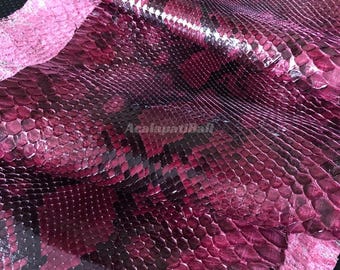 Cuir de python à motif violet | Peau de serpent réticulée entière | Peau de dos de python non blanchie
