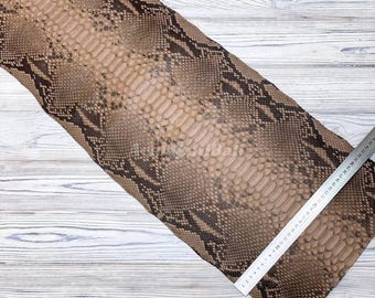 Cuir de python couleur fauve chaude | Peau de serpent réticulée entière | Peau de ventre de python non blanchie