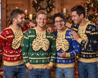 Può includere: Quattro maglioni in maglia a maniche lunghe di colore rosso, verde, blu e blu navy. Ogni maglione presenta un pannello pettorale giallo con la grafica di uno scroto peloso, circondato da un motivo festivo di fiocchi di neve e renne.