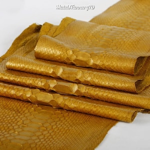Véritable peau de python réticulée blanchie à l'or | Peau de serpent à ventre brillant | Cuir entier pour artisanat exotique