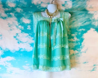 Vintage aqua Henson Kickernick babydoll nightgown