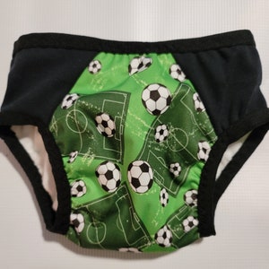 Partially Waterproof Medium Training Pants