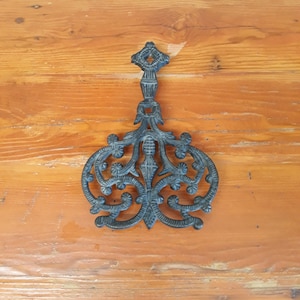 Vintage Wilton Cast Iron Trivet