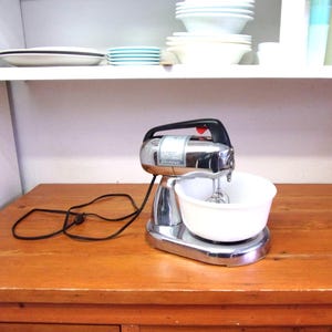 Vintage Dormeyer Silver Chef Chrome Stand Mixer